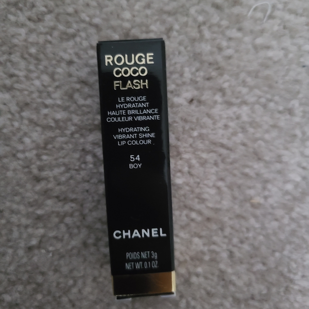 NWT CHANEL Rouge Coco Flash Hydrating Lip Color And Assorted Skin Care Bundle - Picture 5 of 16